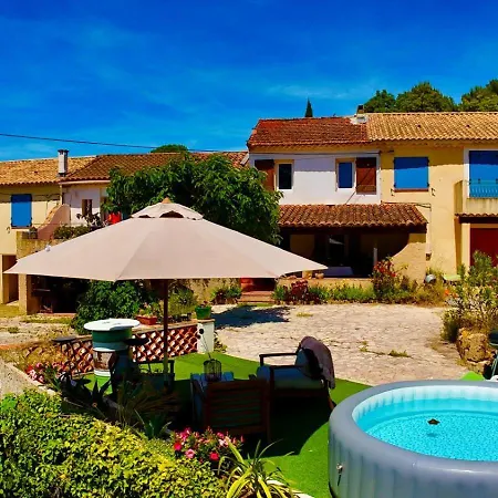 Mas Provencal Vue A 5 Min De La Et Jacuzzi *